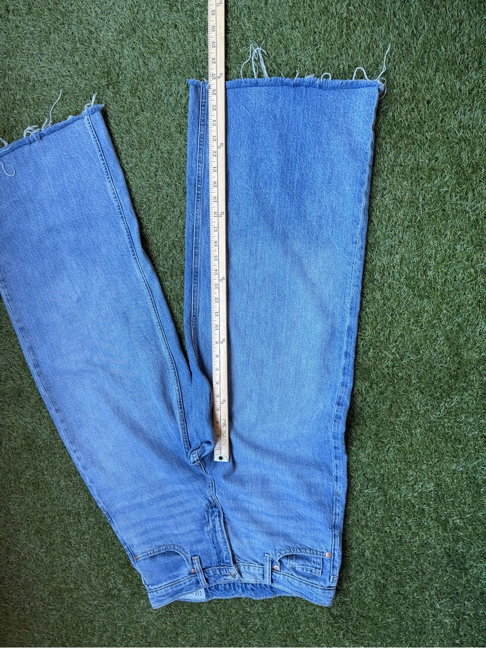 GAP Mid-rise Wide Leg Women’s Jeans - Light Blue - Size 4R - Picture 6 of 6